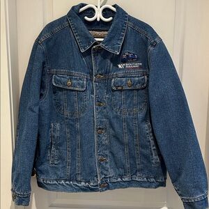Men’s Lee Sherpa denim jacket.